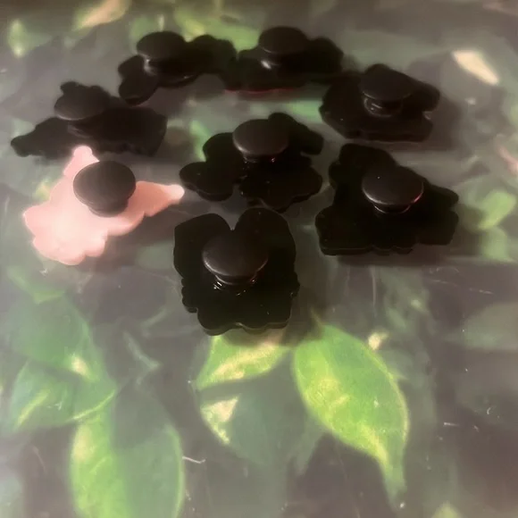 8 Hello Kitty Croc Charms Jibbit Shoe Charm - Picture 8 of 8